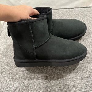 UGG ‼️BRAND NEW Black Womens Suede Boots